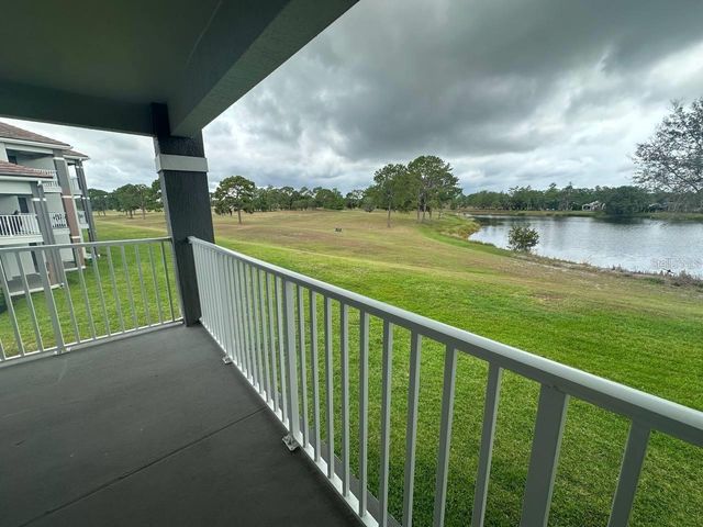 13929 FAIRWAY ISLAND DRIVE 821, Orlando, FL 32837