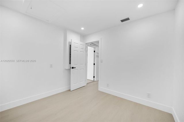 7868 NW 194th St, Hialeah, FL 33015
