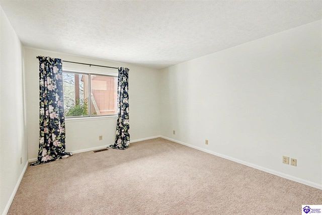 505 Piping Rock Road, Brandenburg, KY 40108