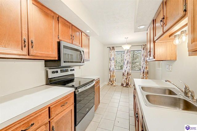 505 Piping Rock Road, Brandenburg, KY 40108