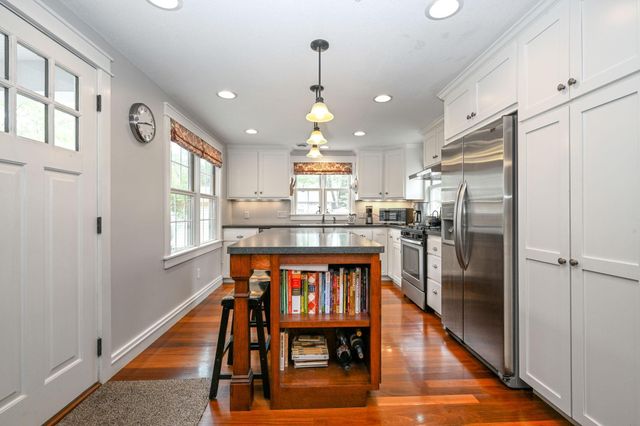 2837 Georgia Avenue S, Saint Louis Park, MN 55426