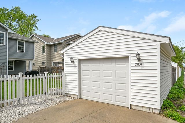 2837 Georgia Avenue S, Saint Louis Park, MN 55426