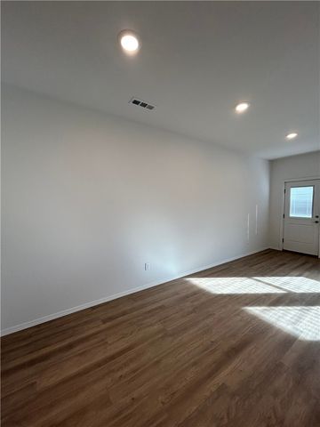 2804 W Mockingbird Lane, Rogers, AR 72756