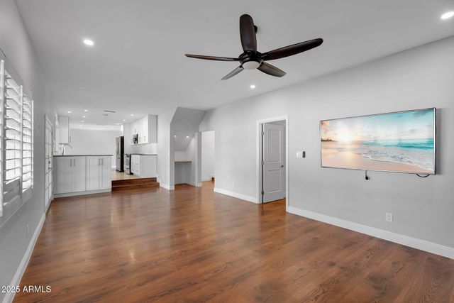 2542 W Nopal Avenue, Mesa, AZ 85202