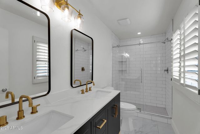 2542 W Nopal Avenue, Mesa, AZ 85202