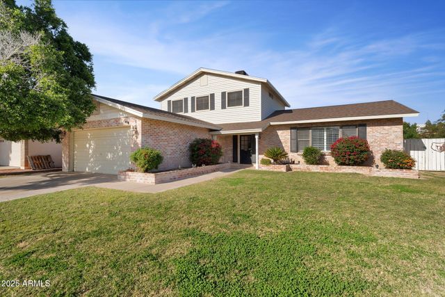 2542 W Nopal Avenue, Mesa, AZ 85202