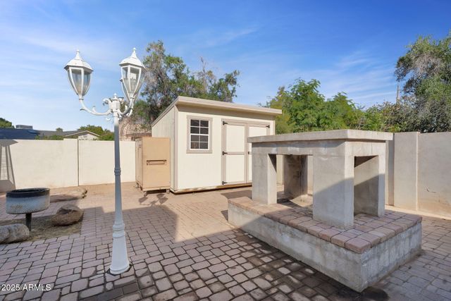 2542 W Nopal Avenue, Mesa, AZ 85202