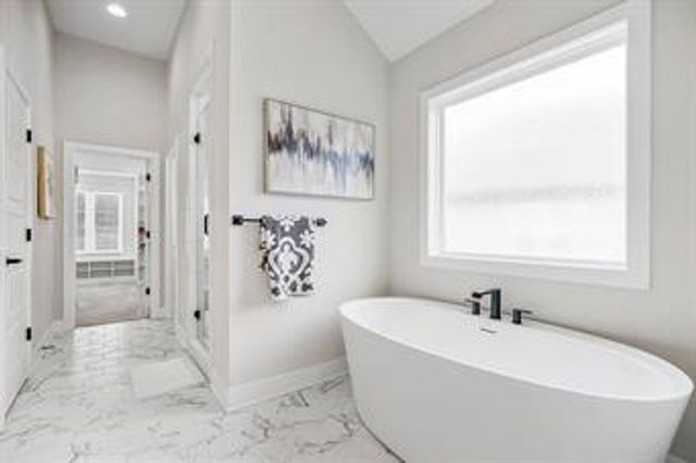 8004 Round Prairie Street, Shawnee, KS 66220