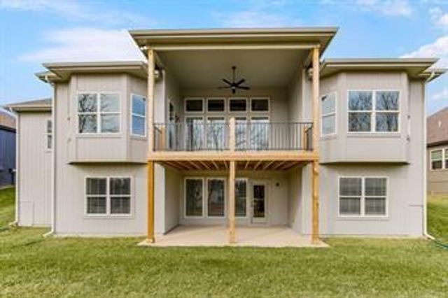 8004 Round Prairie Street, Shawnee, KS 66220