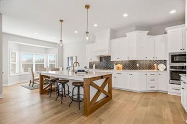 8004 Round Prairie Street, Shawnee, KS 66220