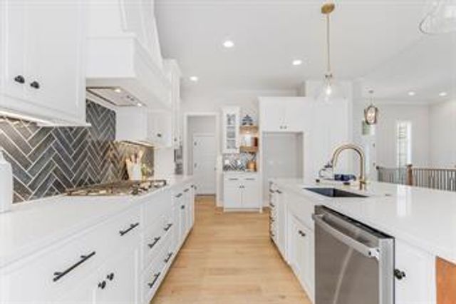 8004 Round Prairie Street, Shawnee, KS 66220