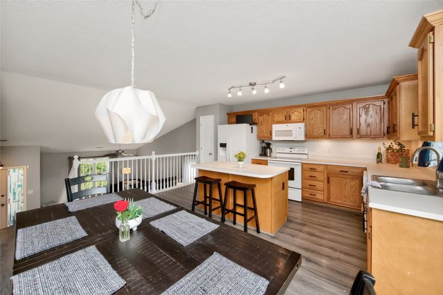 335 SE Whitetail Lane, Waukee, IA 50263