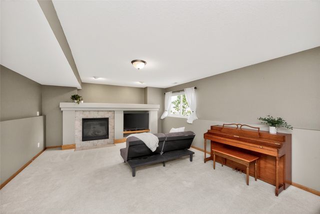 335 SE Whitetail Lane, Waukee, IA 50263