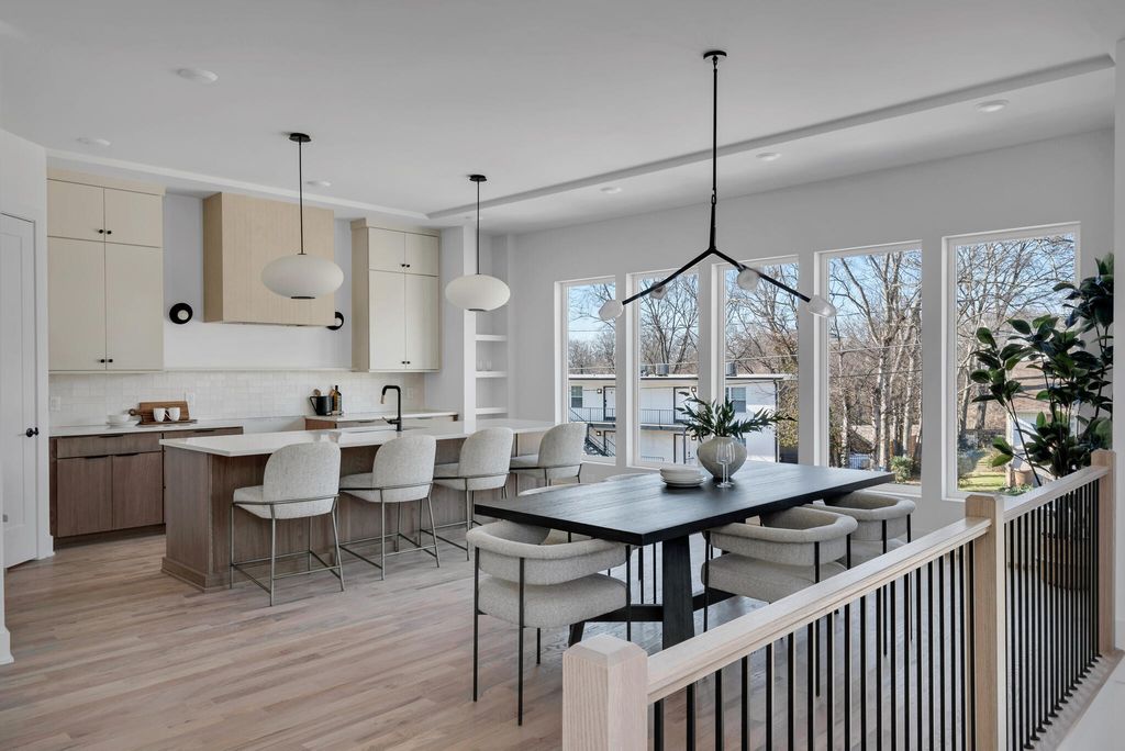 419 Acklen Park Dr, Nashville, TN 37205