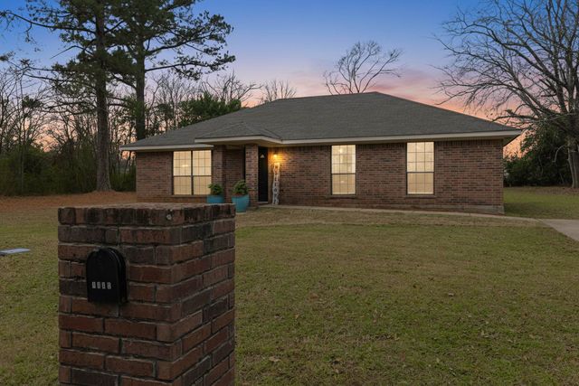 1505 Edna Lane, Longview, TX 75602