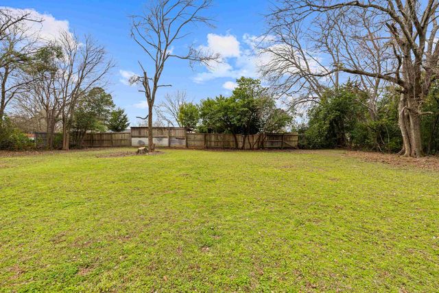 1505 Edna Lane, Longview, TX 75602