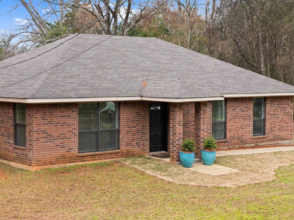 1505 Edna Lane, Longview, TX 75602