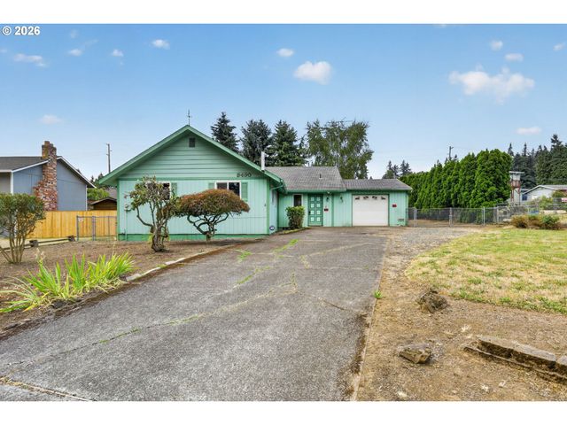 8490 Se DOWN Way, Milwaukie, OR 97267