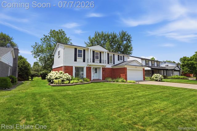 21455 Independence Drive, Southfield, MI 48076