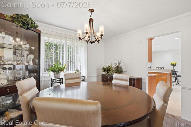 21455 Independence Drive, Southfield, MI 48076