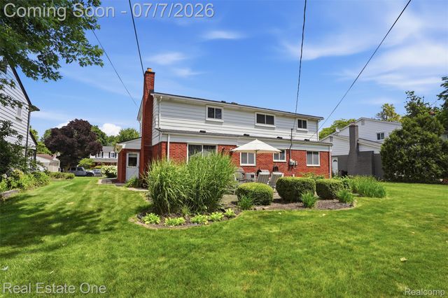 21455 Independence Drive, Southfield, MI 48076