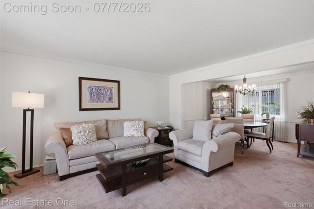 21455 Independence Drive, Southfield, MI 48076