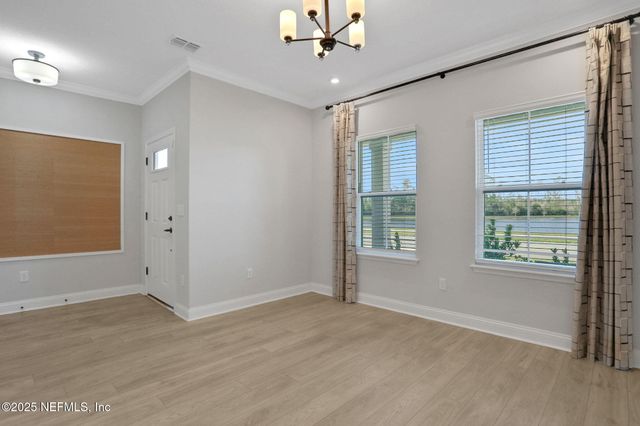 13863 HOLSINGER Boulevard, Jacksonville, FL 32256