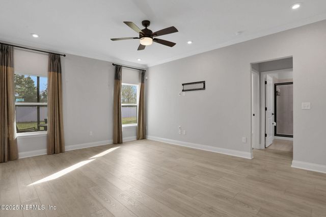 13863 HOLSINGER Boulevard, Jacksonville, FL 32256