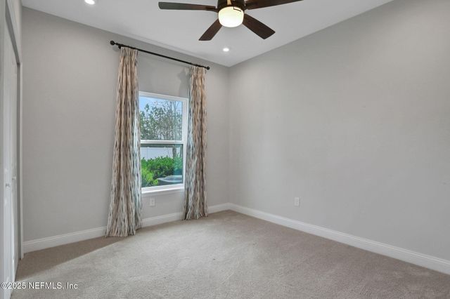 13863 HOLSINGER Boulevard, Jacksonville, FL 32256