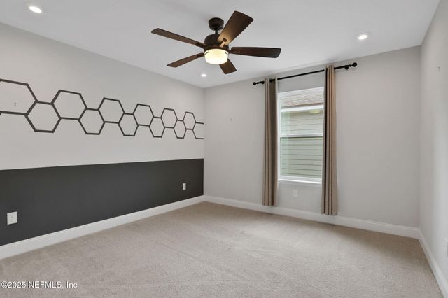 13863 HOLSINGER Boulevard, Jacksonville, FL 32256