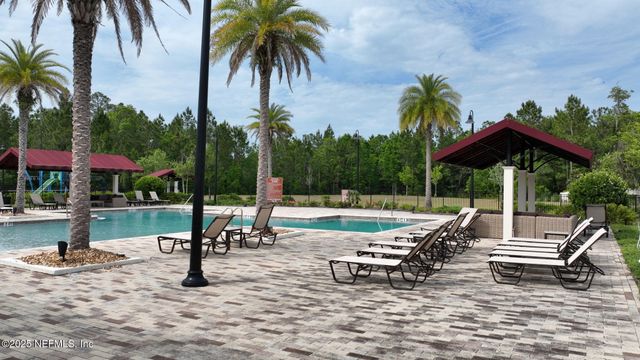 13863 HOLSINGER Boulevard, Jacksonville, FL 32256