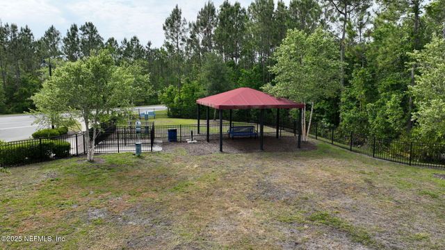 13863 HOLSINGER Boulevard, Jacksonville, FL 32256