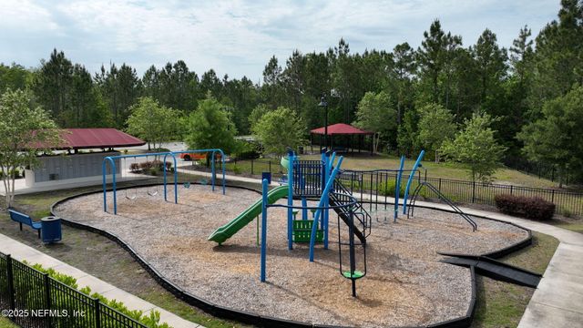 13863 HOLSINGER Boulevard, Jacksonville, FL 32256