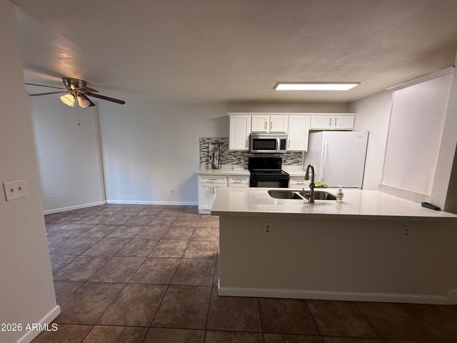 5236 W PEORIA Avenue 143, Glendale, AZ 85302