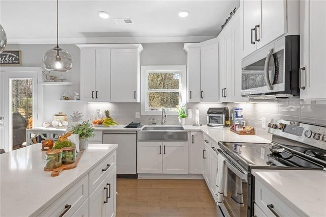 3710 Fairway Drive, Cumming, GA 30041