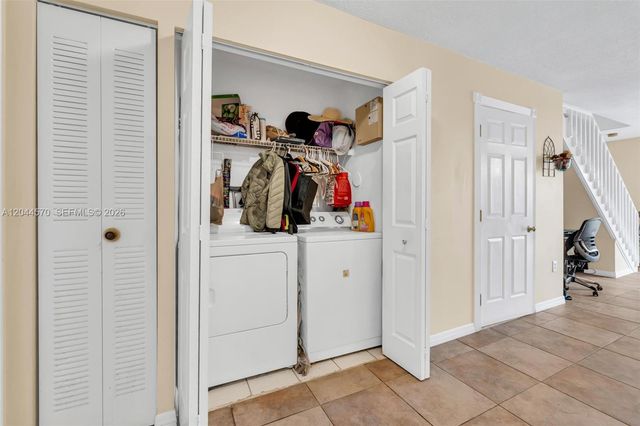 10857 NW 8th Street, Pembroke Pines, FL 33026