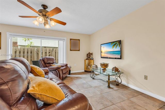 10857 NW 8th Street, Pembroke Pines, FL 33026