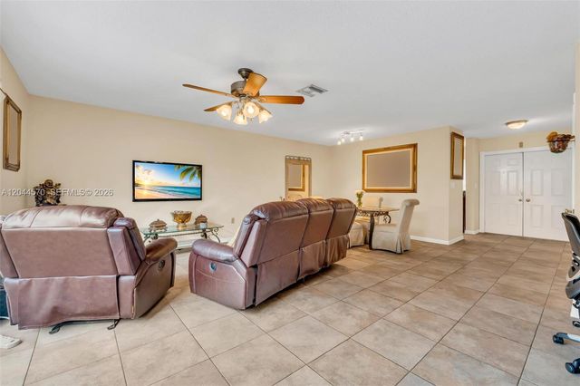 10857 NW 8th Street, Pembroke Pines, FL 33026