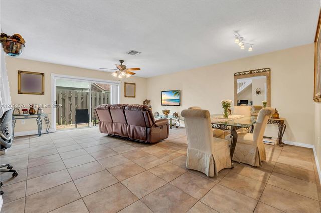 10857 NW 8th Street, Pembroke Pines, FL 33026