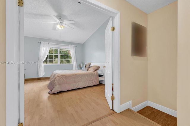 10857 NW 8th Street, Pembroke Pines, FL 33026