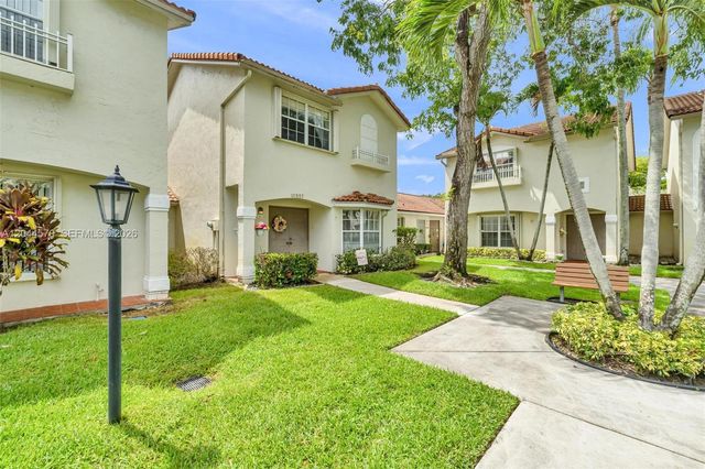 10857 NW 8th Street, Pembroke Pines, FL 33026