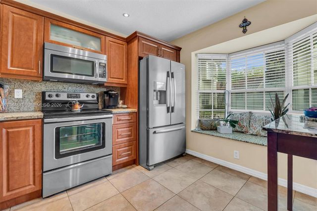 10857 NW 8th Street, Pembroke Pines, FL 33026