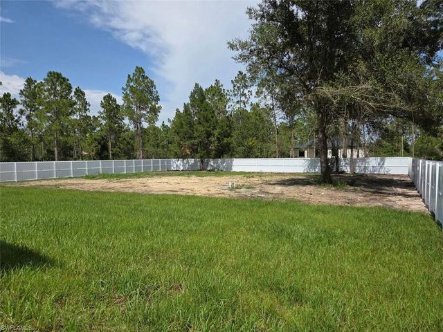 914 5th AVE, Lehigh Acres, FL 33972