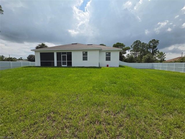 914 5th AVE, Lehigh Acres, FL 33972