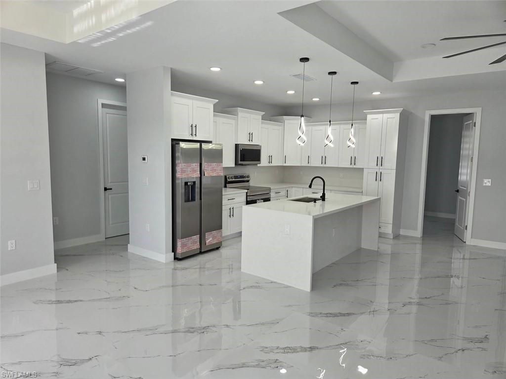 914 5th AVE, LEHIGH ACRES, FL 33972 — photo 2