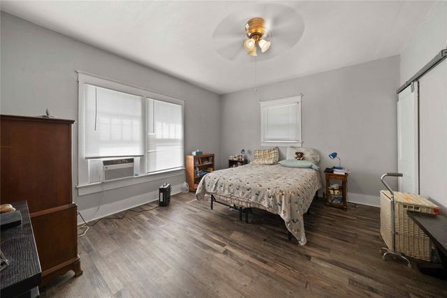 713 N Commerce Street, Gainesville, TX 76240