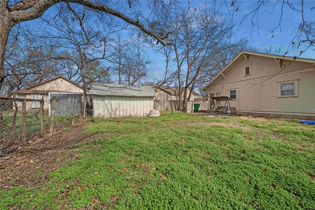 713 N Commerce Street, Gainesville, TX 76240
