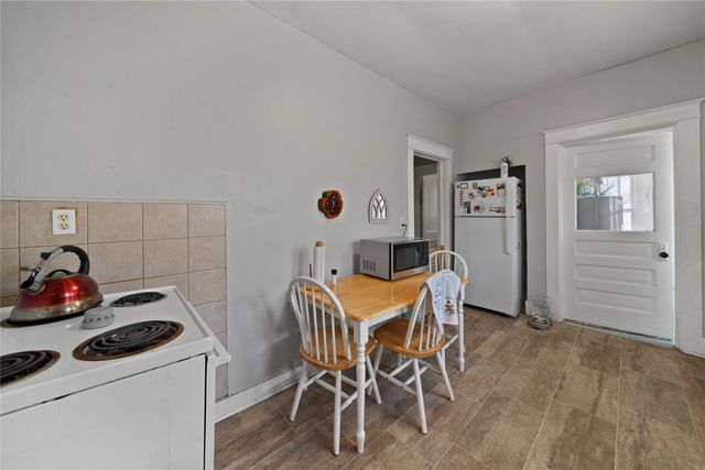 713 N Commerce Street, Gainesville, TX 76240