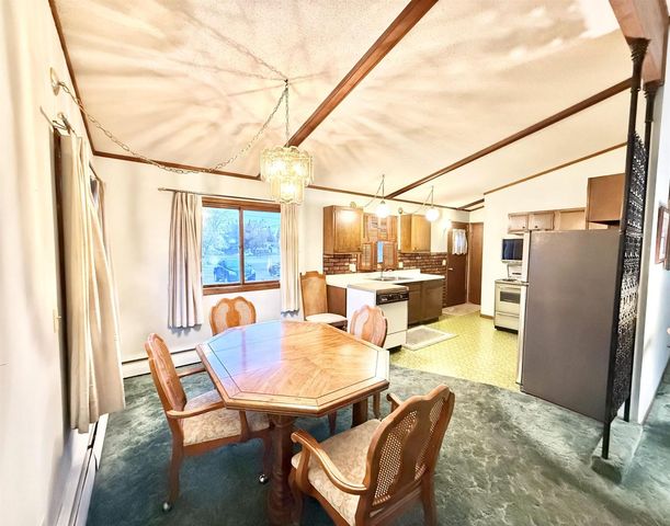 6615 Ogden Ave, Superior, WI 54880