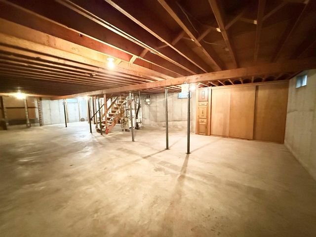 6615 Ogden Ave, Superior, WI 54880